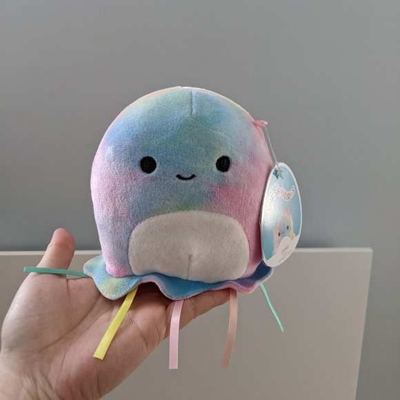 Squishmallows 5" Janet Jellyfish - Picture 1 of 3